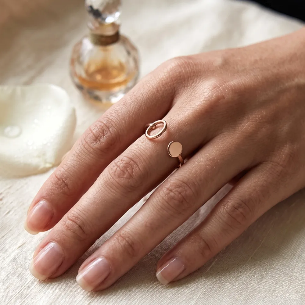 Aurelia Loop Charm Gold-Tone Ring