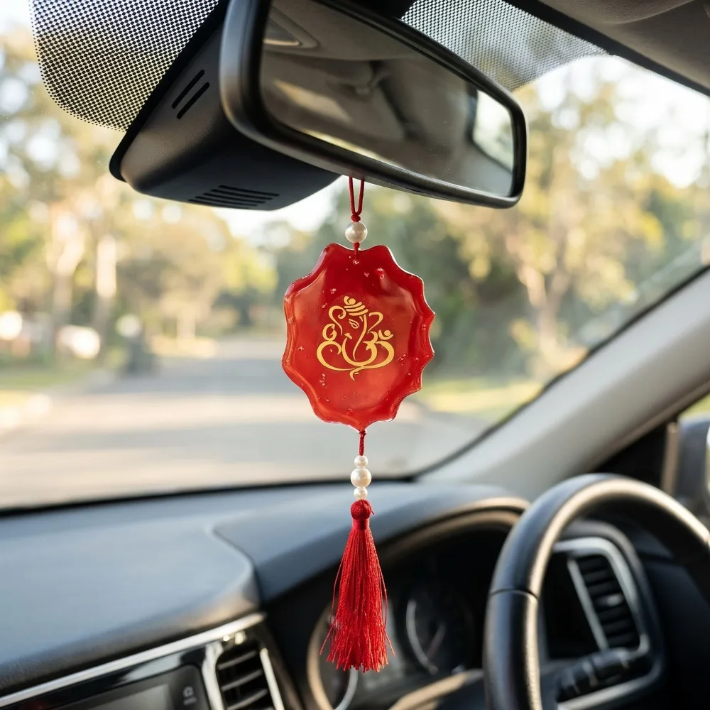 Car Hanging — photo 2